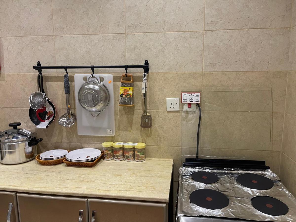Al Bateel Furnished Apartments Эр-Рияд Экстерьер фото